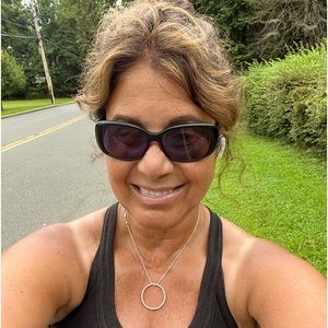 Meet your Posher, Posh